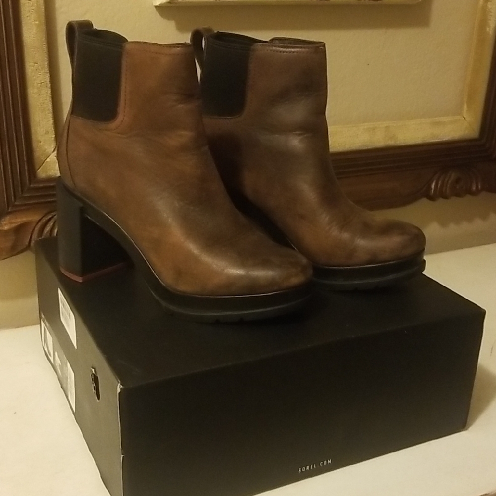 Brown Heeled Boots with Chunky Block Heel